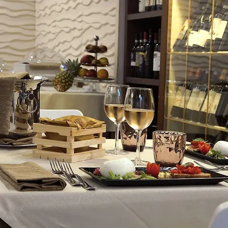 Hotel Leopardi 4*