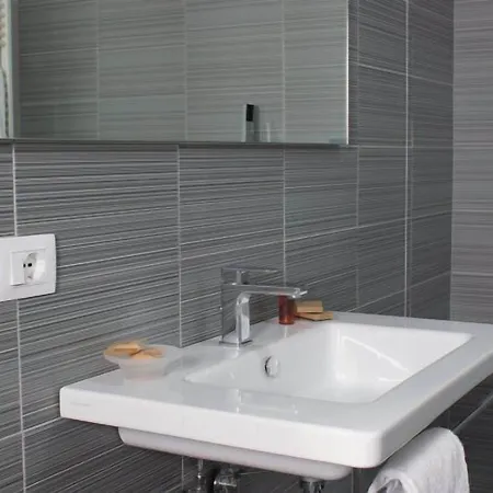 Hotel Leopardi 4*