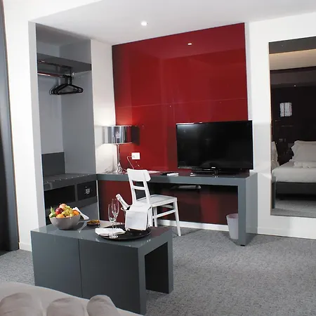 Leopardi 4* Pomigliano d'Arco