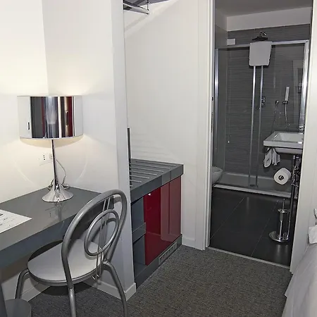 Leopardi 4* Pomigliano d'Arco