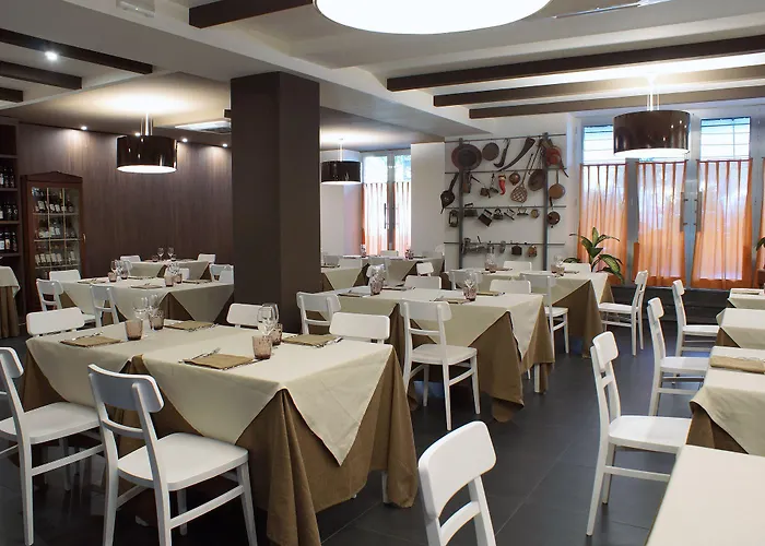 Leopardi Отель Помильяно-д'Арко